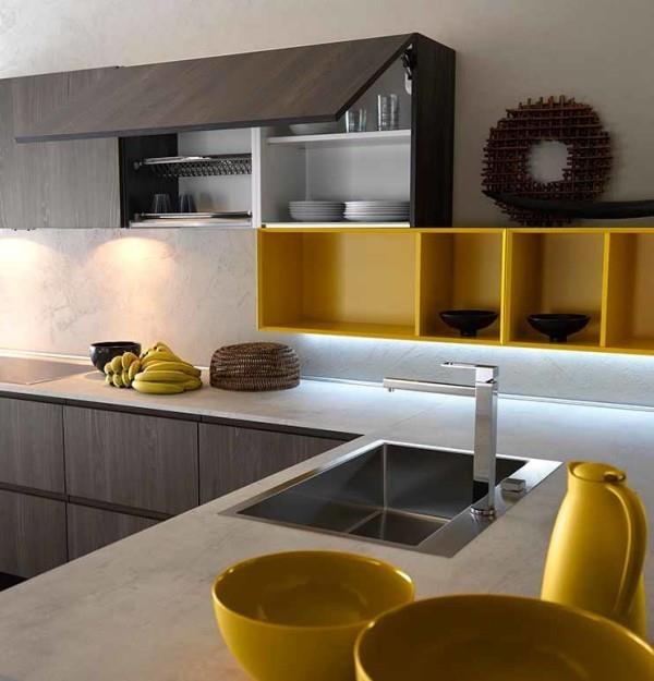 κουζίνα έμπνευση κίτρινες προθέσεις ευθείες γραμμές ιταλικό στιλ