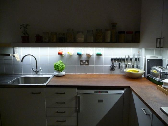 ιδέες φωτισμού κουζίνας κάτω από φώτα ντουλαπιού led φωτισμό