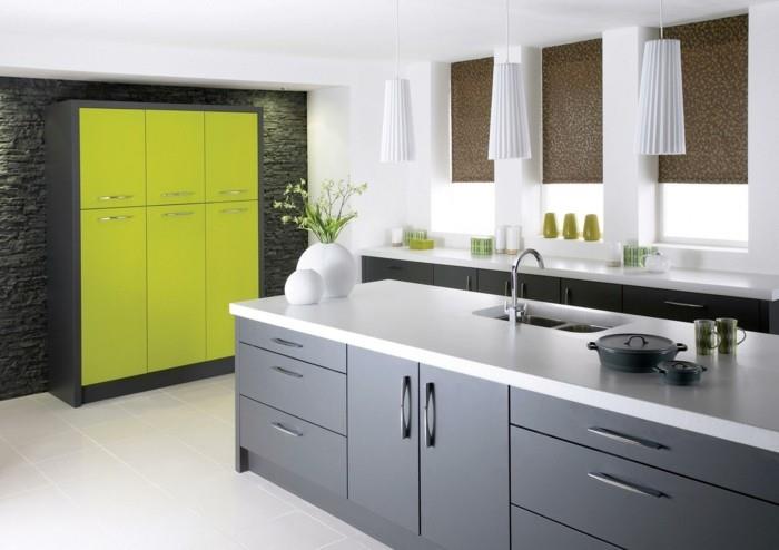 Αρωματίστε τα χρώματα της κουζίνας γκρι με πράσινο
