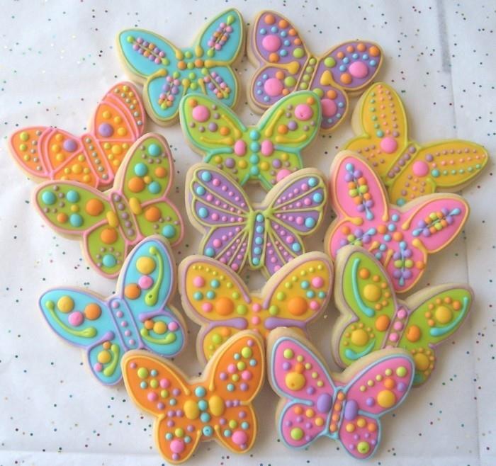 Bήνετε μπισκότα με χρώμα πεταλούδες