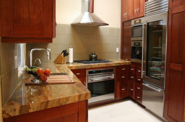 ψυγείο γυάλινες πόρτες ιδέες κουζίνα σχεδιασμός ξύλινες επιφάνειες λείες γραμμές