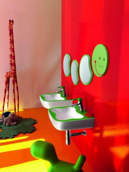 παιδικά μπάνια εσωτερικοί χώροι πράσινο κόκκινο γκρίζο νεροχύτη καμηλοπάρδαλη βελούδινα παιχνίδια