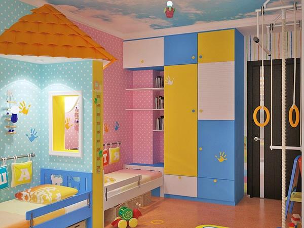 παιδικό δωμάτιο πλήρες με πολύχρωμα αποτυπώματα χεριών