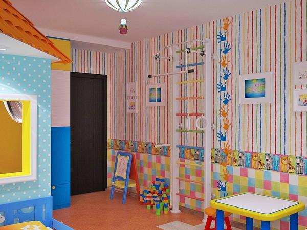παιδικό δωμάτιο πλήρης διακόσμηση τοίχου πολύχρωμες πλατείες και ρίγες