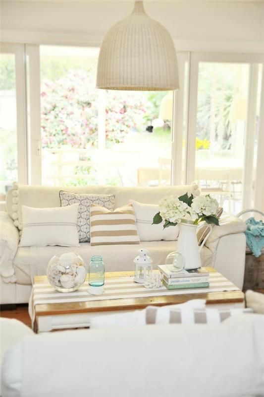 μαξιλάρι χώρα στυλ λευκό καναπέ λουλούδια διακοσμήσεις τραπέζι