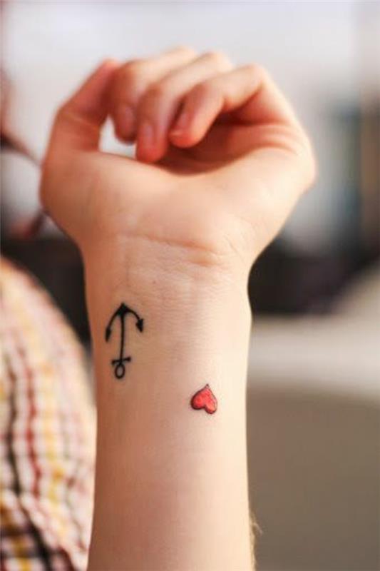 μικρές ιδέες τατουάζ καρπού αγκύρωση μοτίβα καρδιάς