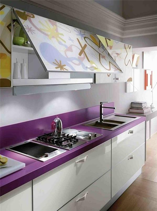 σχεδιασμός κουζίνας μικρή κουζίνα στήνει μοβ τόνους έγχρωμα στοιχεία