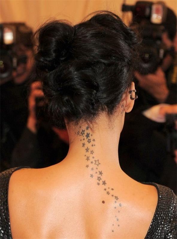 τατουάζ μικρά αστέρια τατουάζ στο λαιμό