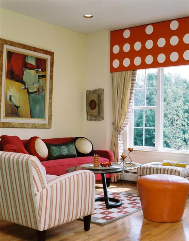 μικρό δωμάτιο στήσιμο ιδέες σαλονιού κόκκινος καναπές πορτοκαλί σκαμπό