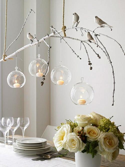 καλλιτεχνικά κλαδιά πτηνών μπάλα κεριά διακόσμηση λευκό τριαντάφυλλο τραπεζαρία