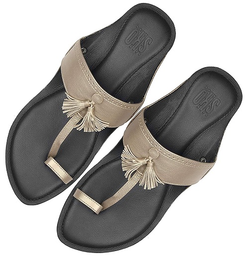 Siyah ve Altın Kolhapuri Chappal
