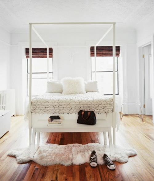 εντελώς λευκό υπνοδωμάτιο γυναικείο σχέδιο δρομέας γούνινο κρεβάτι με θόλο