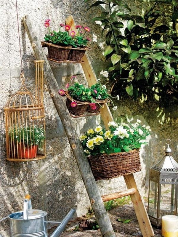 δημιουργικές ιδέες κήπου ρουστίκ σκάλες λουλούδια