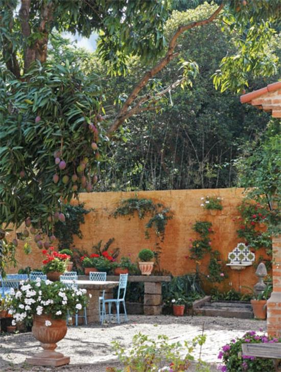 δημιουργικές ιδέες κήπου κηπουρική και εξωραϊσμός έπιπλα κήπου πέτρινο τραπέζι