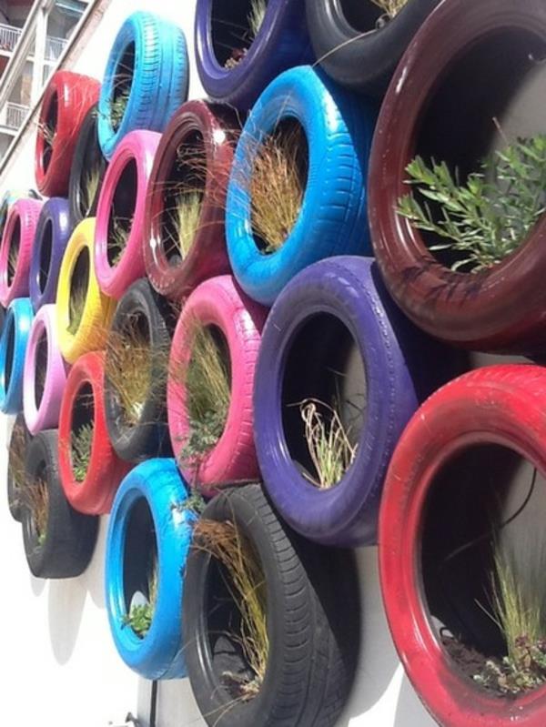 δημιουργικές ιδέες ανακύκλωσης καουτσούκ πολύχρωμα ελαστικά για τον τοίχο κήπο
