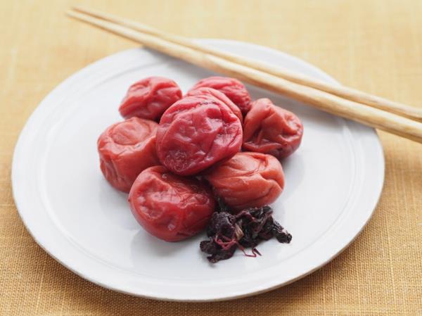 σώμα αποτοξίνωσης τροφίμων umeboshi δαμάσκηνο