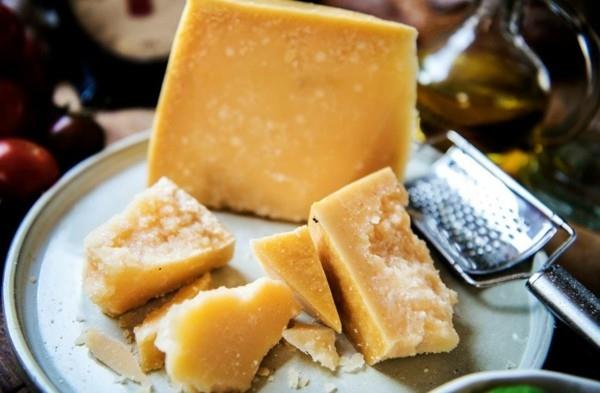τυρί και γάλα τρυπτοφάνη τροφή