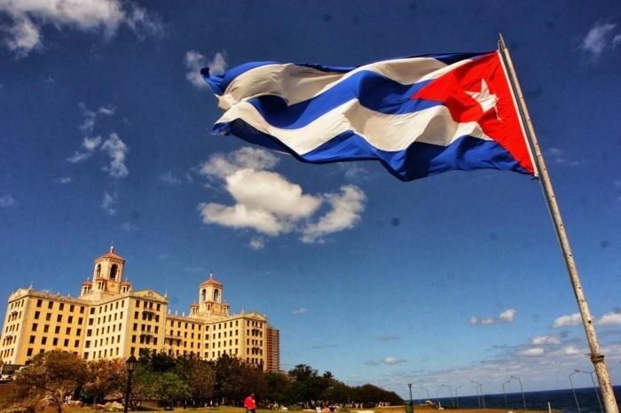η Κούβα ταξιδεύει μεμονωμένους δρόμους στην Κούβα