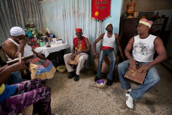 ιεροτελεστία της κουβανικής μουσικής santeria