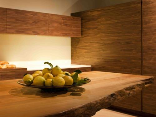 la cucina riva 1920 ξύλινα έπιπλα τραπέζι κουζίνας λεμόνια