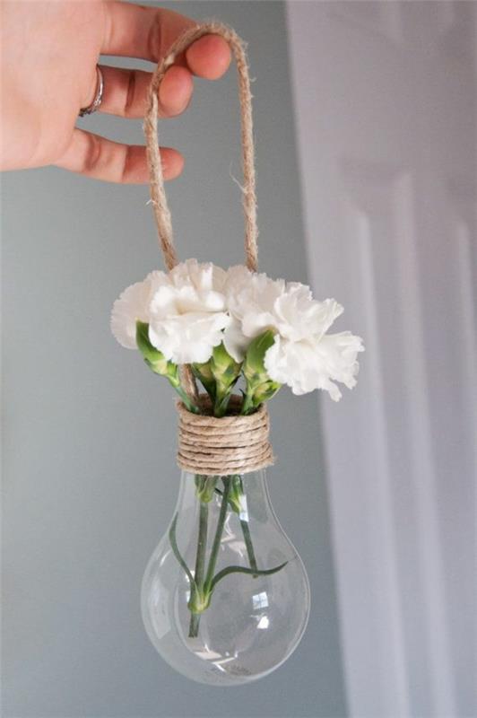 λάμπα-φως-λάμπα-σχήμα-μασάζ-διακόσμηση-λευκά-λουλούδια