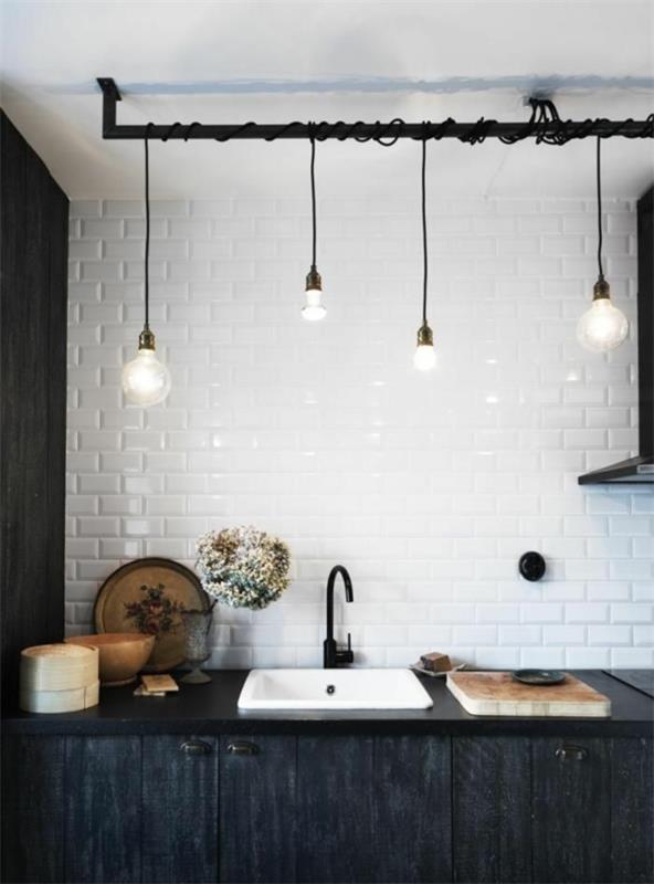 λάμπα-λάμπα-σχήμα-μασάζ-διακόσμηση-λευκά-κεραμίδια πίσω τοίχου κουζίνας