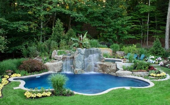 τοπίο πισίνα στον κήπο κήπο πισίνα πέτρες καταρράκτη