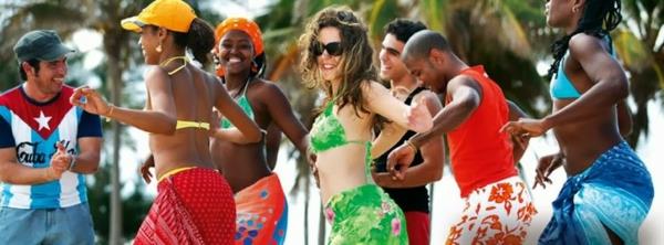 λατινική μουσική χορός παραλία Κούβα