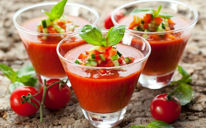 ζήστε υγιή υγιή ζωή χυμό ντομάτας αγγούρι