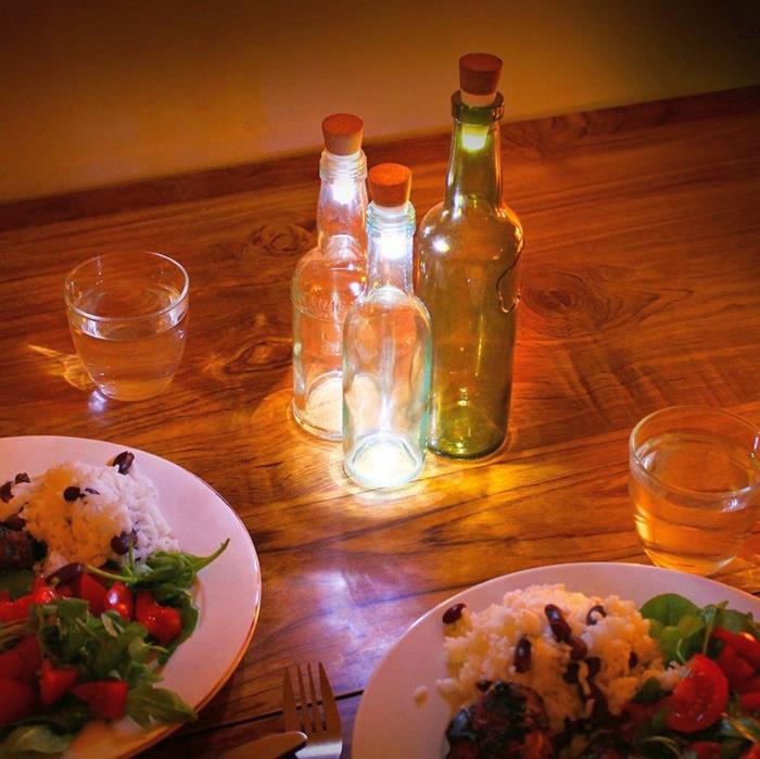 led γυάλινα μπουκάλια ρομαντικός φωτισμός τραπεζιού