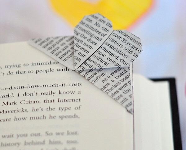φτιάξτε σελιδοδείκτες μόνοι σας ιδέες καρδιών χειροτεχνίας διπλώστε χαρτί εφημερίδων