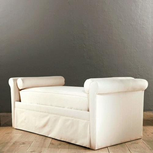 ξαπλωμένη πλάτη καθιστικών καθισμάτων λευκή ταπετσαρία