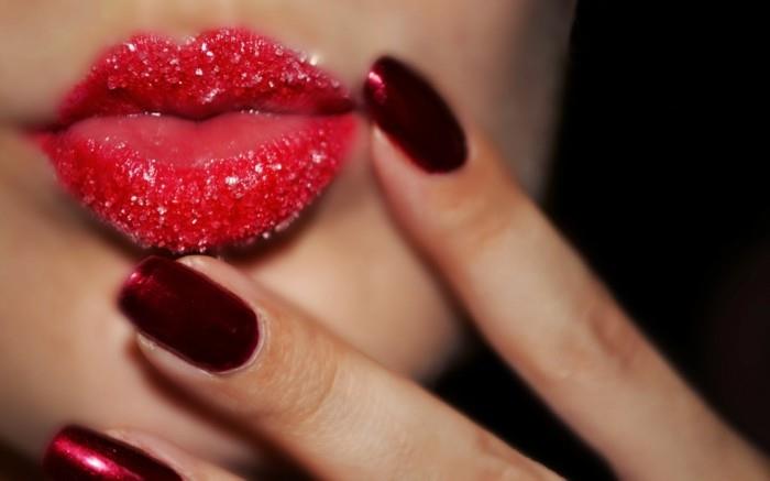 ιδέες απολέπισης χειλιών για να κάνετε τον εαυτό σας όμορφα γυναικεία χείλη