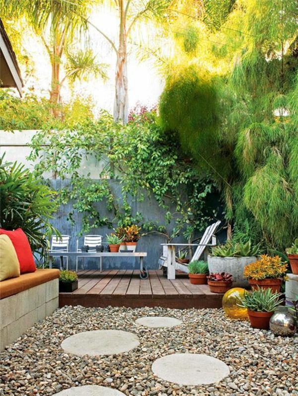 ξαπλώστρα καρέκλα κήπο πέτρες φυτά ρίξτε μαξιλάρια μονοπάτι κήπου