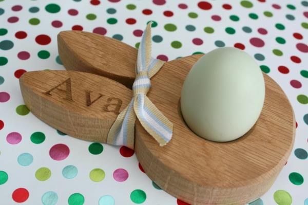 αστεία φλιτζάνια αυγών ξύλινα πασχαλινά δώρα Hop & amp; Peck με ονόματα
