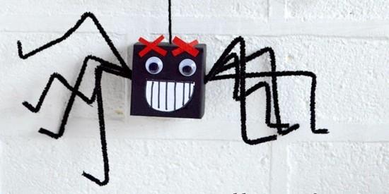 αστείο μαύρο αράχνη μπερδεμένο χαρτόνι