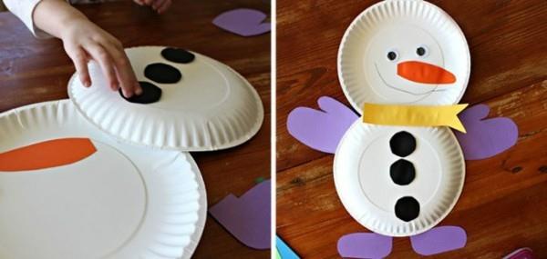 αστείο χιονανθρωπάκι με χαρτί πιάτων