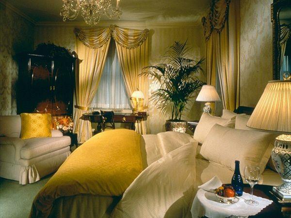 πολυτελές δωμάτιο ξενοδοχείου waldorf astoria new york
