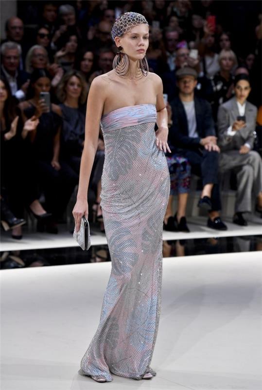 εβδομάδα μόδας του Μιλάν - μακρύ γκρι φόρεμα
