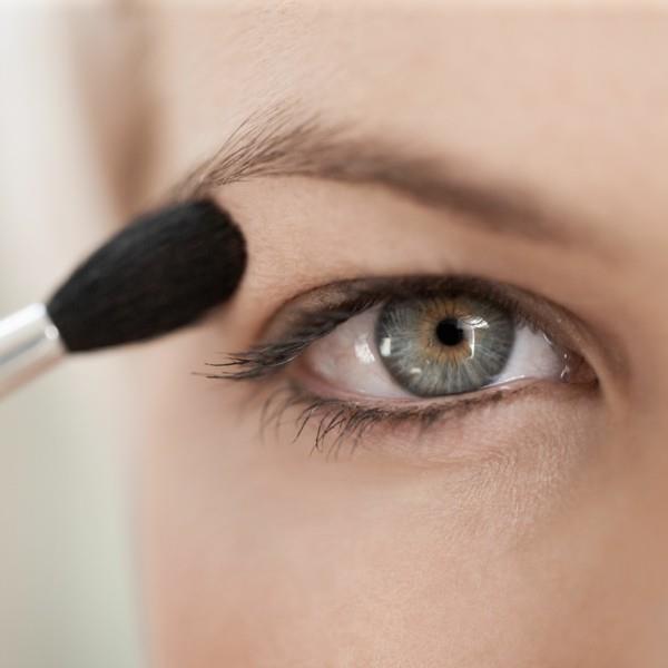 συμβουλές για το μακιγιάζ Πώς να φτιάξετε σωστά τα βλέφαρά σας