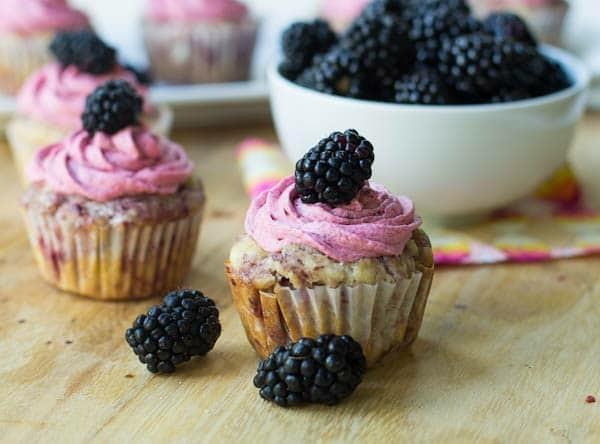 μαρμάρινα muffins βατόμουρα