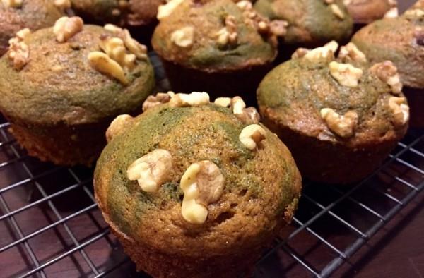 μαρμάρινα muffins συνταγή με καρύδια