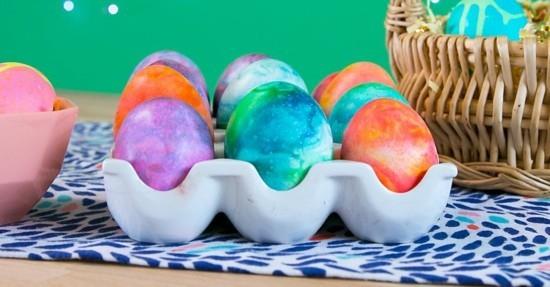 μαρμάρινα χρωματιστά πασχαλινά αυγά