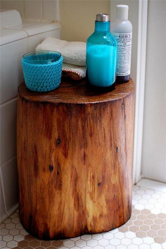 τραπεζάκια από μασίφ ξύλο από μπάνιο με κορμό δέντρου