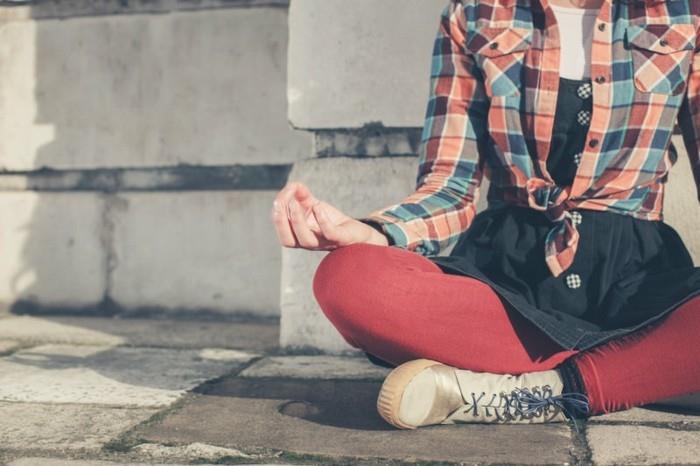 διαλογισμός για αρχάριους με υγιή δρόμο mudra άνετα