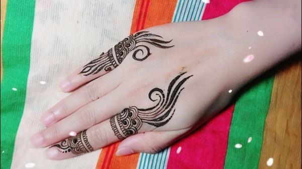 Ιδέες για τατουάζ Mehndi χεριού boho στυλ
