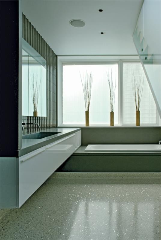 μινιμαλιστικές ιδέες μπάνιου χαριτωμένο ξύλο μπανιέρας
