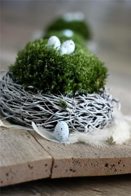 διακοσμήστε με ανοιξιάτικη διακόσμηση βρύα φυσικά υλικά βρύα σχεδιασμένα αυγά με βρύα