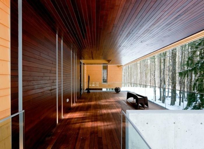 Εσωτερικό μοντέρνας αρχιτεκτονικής ξύλινου σπιτιού