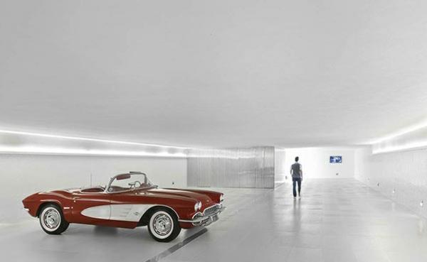 μοντέρνα αρχιτεκτονική και εσωτερική διακόσμηση p house brazil garage ρετρό φωτισμός led αυτοκινήτου